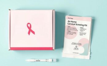 Kits ujian serviks di rumah dengan swab dan kotak kirim untuk peningkatan akses pemeriksaan kesehatan wanita.